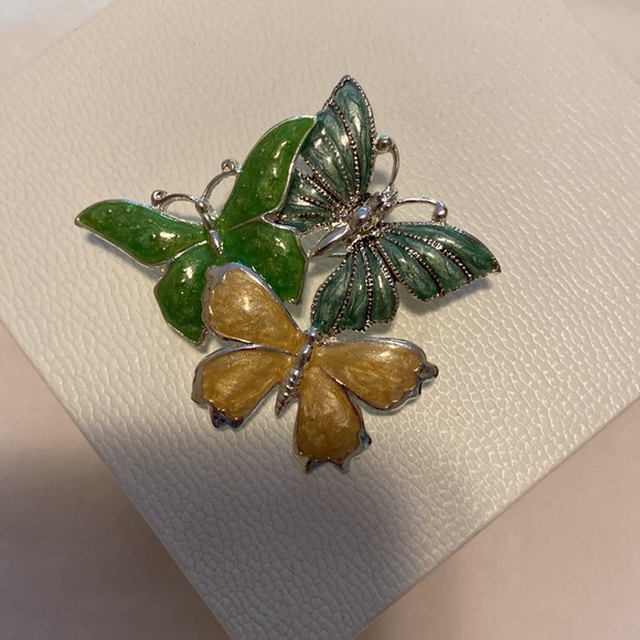 Brooch - Picture 2 of 2